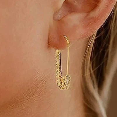 10447-l0eupb.jpg Huitan-pendientes de aro con diseño de Clip de papel único para mujer, totalmente brillante, CZ, accesorios elegantes y versátiles para fiesta diaria, joyería de boda a la moda