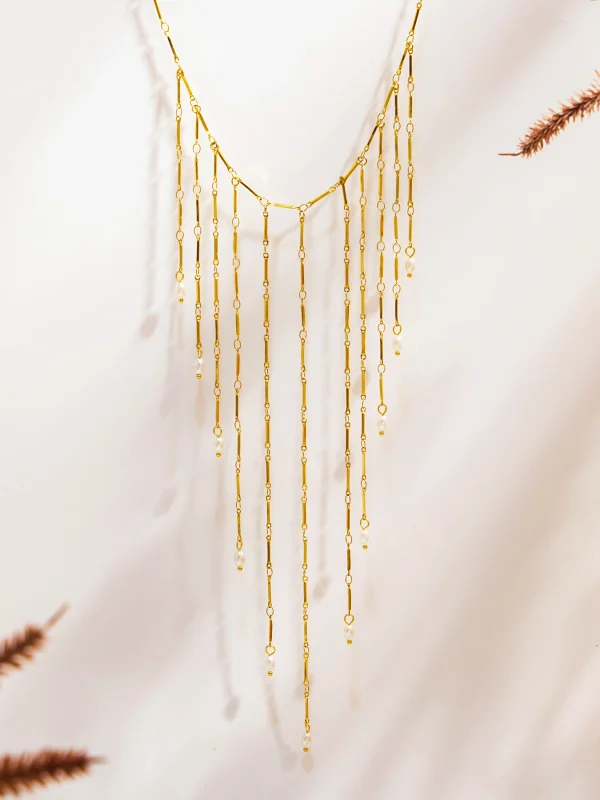 Collares con flecos en cascada para mujer, Collar dulce chapado en oro de 18 quilates, resistente al agua, sin deslustre, Collar largo con borlas de acero inoxidable
