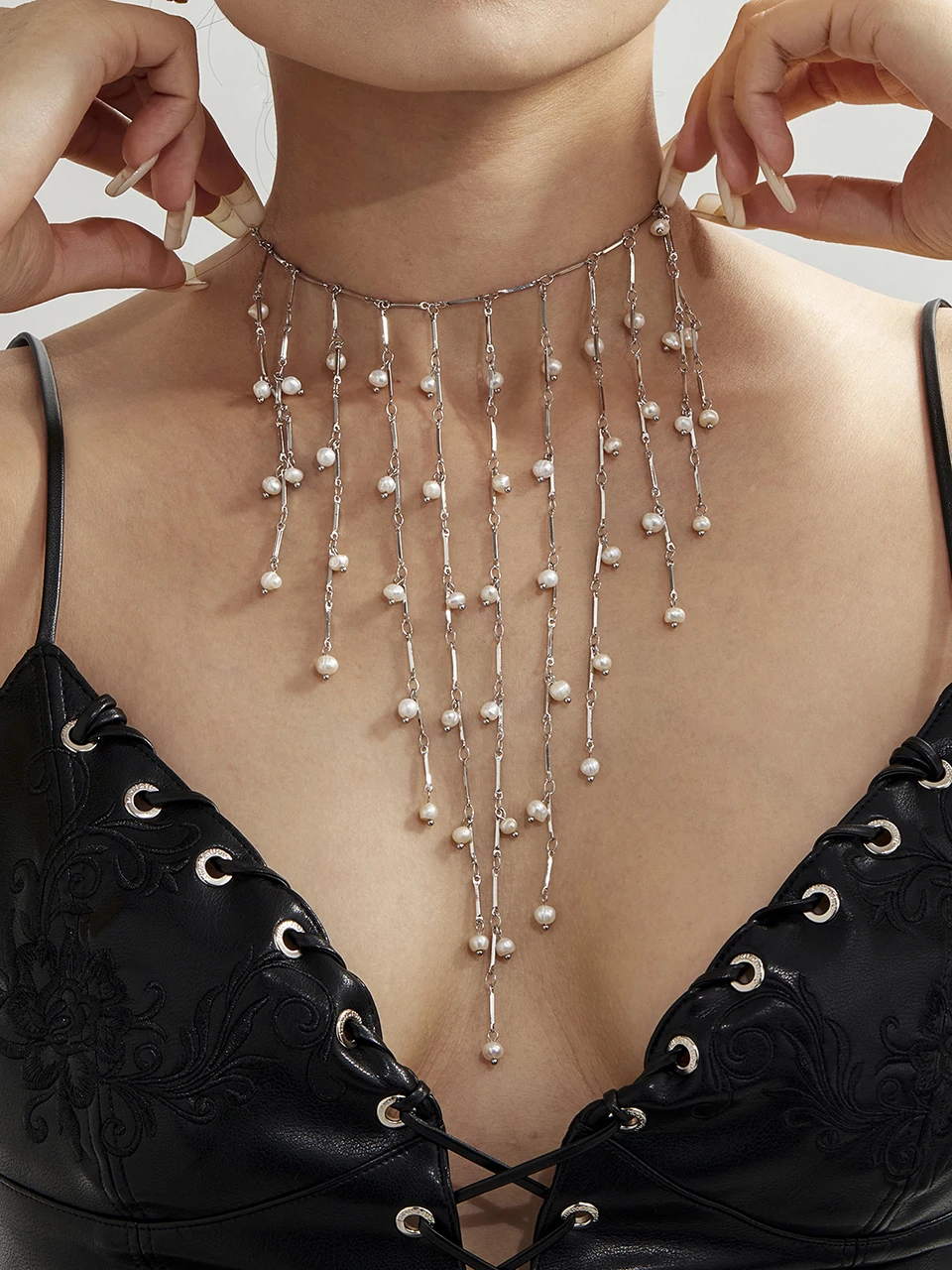 Collares con flecos en cascada para mujer, Collar dulce chapado en oro de 18 quilates, resistente al agua, sin deslustre, Collar largo con borlas de acero inoxidable Collares con flecos en cascada para mujer, Collar dulce chapado en oro de 18 quilates, resistente al agua, sin deslustre, Collar largo con borlas de acero inoxidable